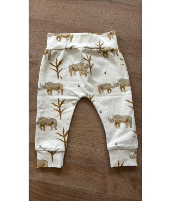 Broek neushoorn